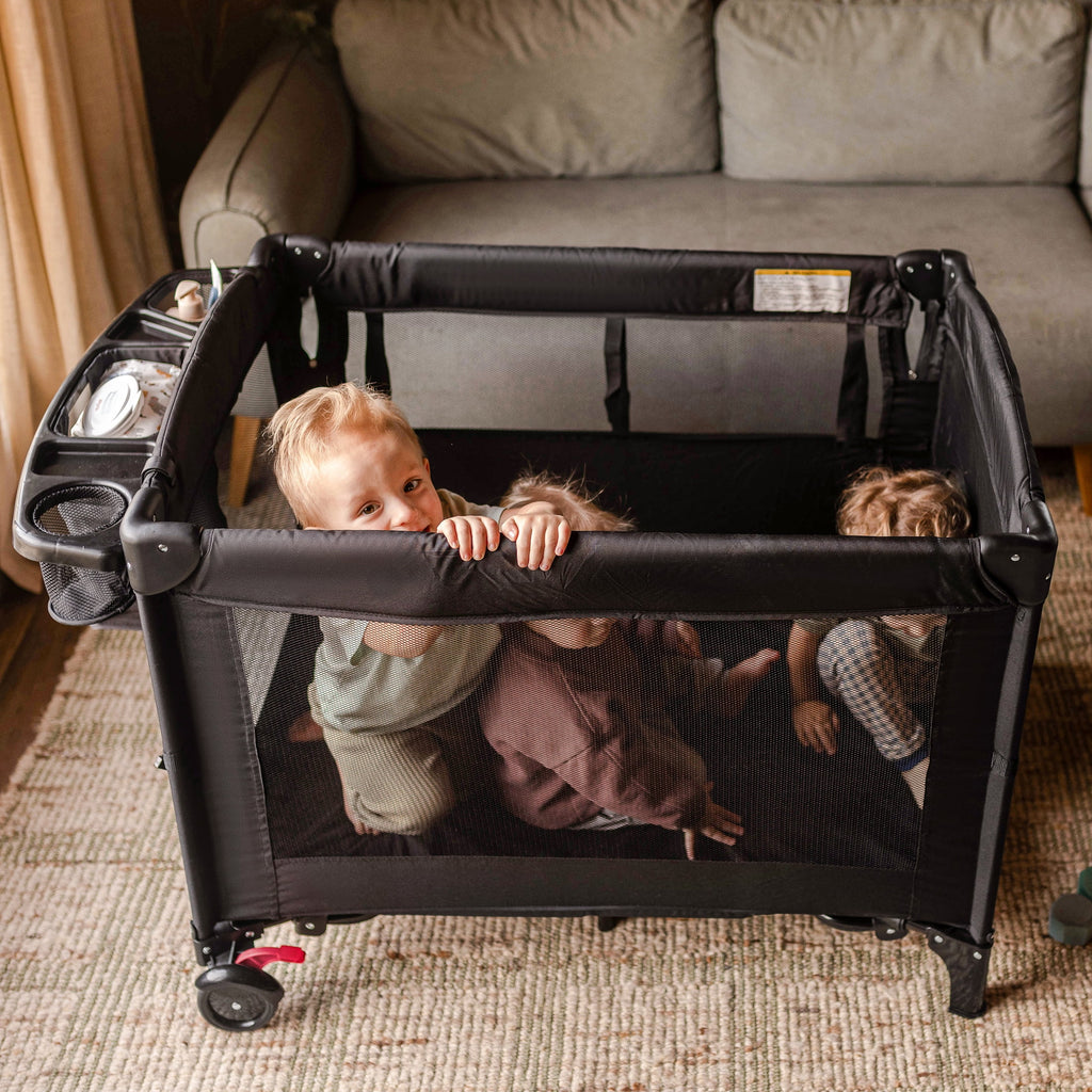 5 in 1 Portable Playard and Bassinet Bedside Sleeper for Newborn to Toddler, Unisex, Black
